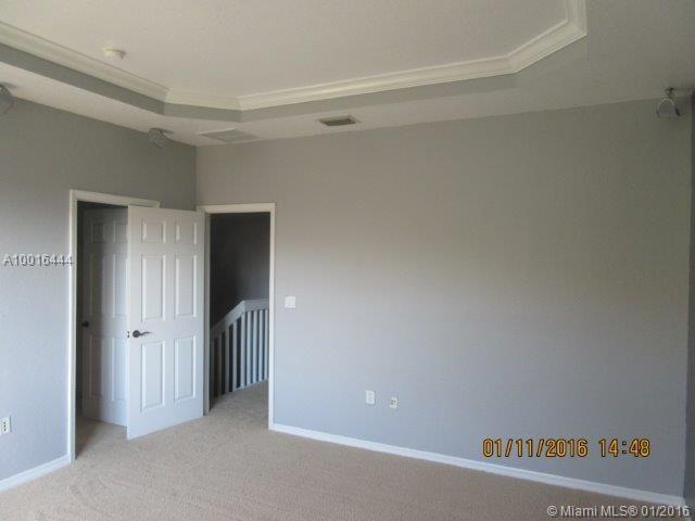 3152 Southwest 153rd Path Miami, FL 33185 - Photo 7 of 19 Gallery Image 7