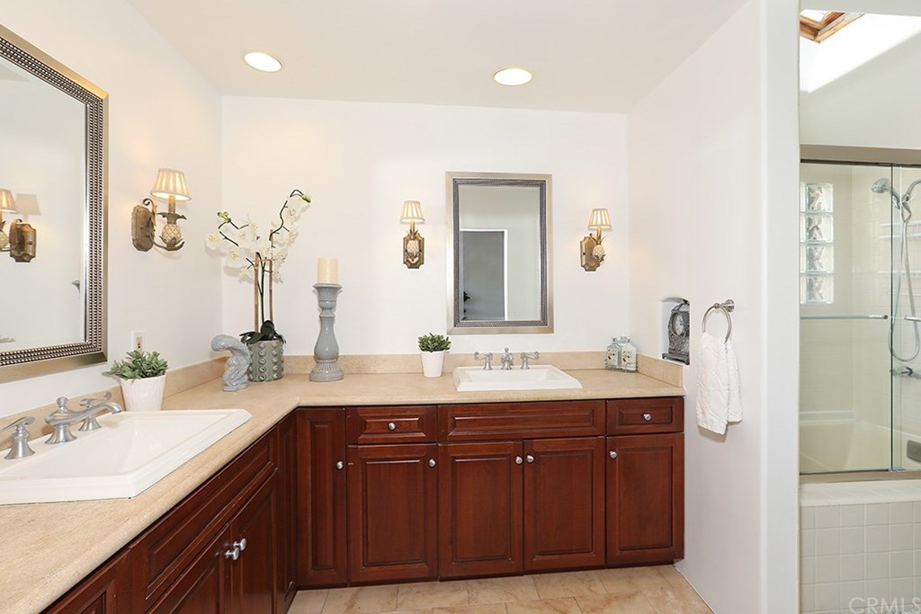 581 Diamond Street Laguna Beach, CA 92651 - Photo 13 of 51