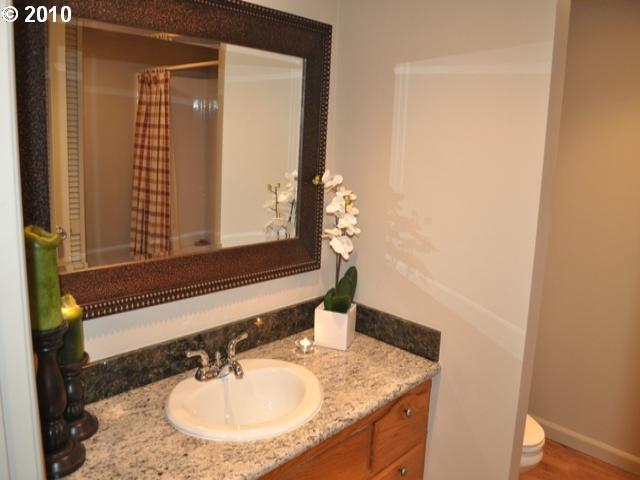 21389 Hazelnut Ridge Road Scotts Mills, OR 97375 - Photo 9 of 16 Gallery Image 9
