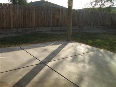 3801 Harris Road Bakersfield, CA 93313 - Photo 7 of 8 Gallery Image 7