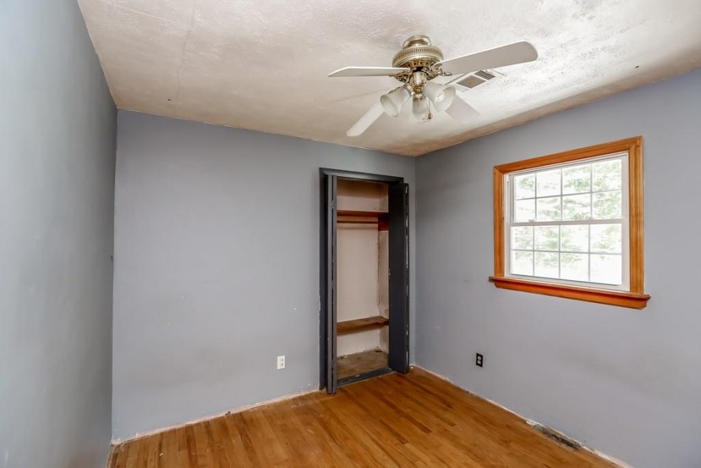 25 Conlin Road Oxford, MA 01540 - Photo 19 of 24 Gallery Image 19