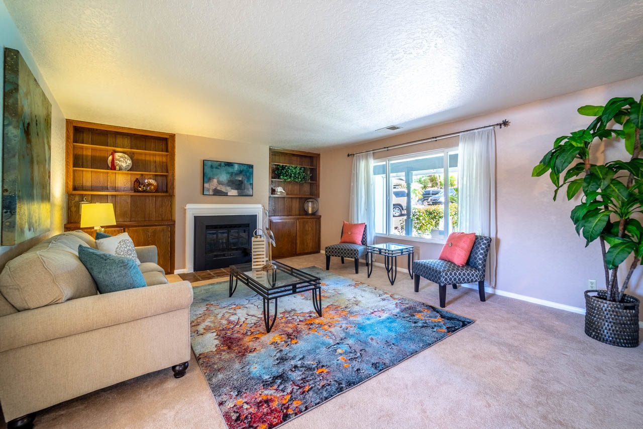 110 Knoll Road Vista, CA 92083 - Photo 4 of 22 Gallery Image 4