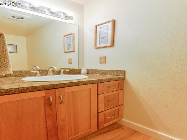 4117 Northeast 8th Street Gresham, OR 97030 - Photo 10 of 13