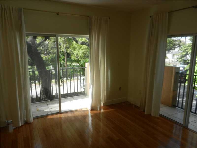 123 Southwest 17th Road, Unit 105 Miami, FL 33129 - Photo 8 of 11