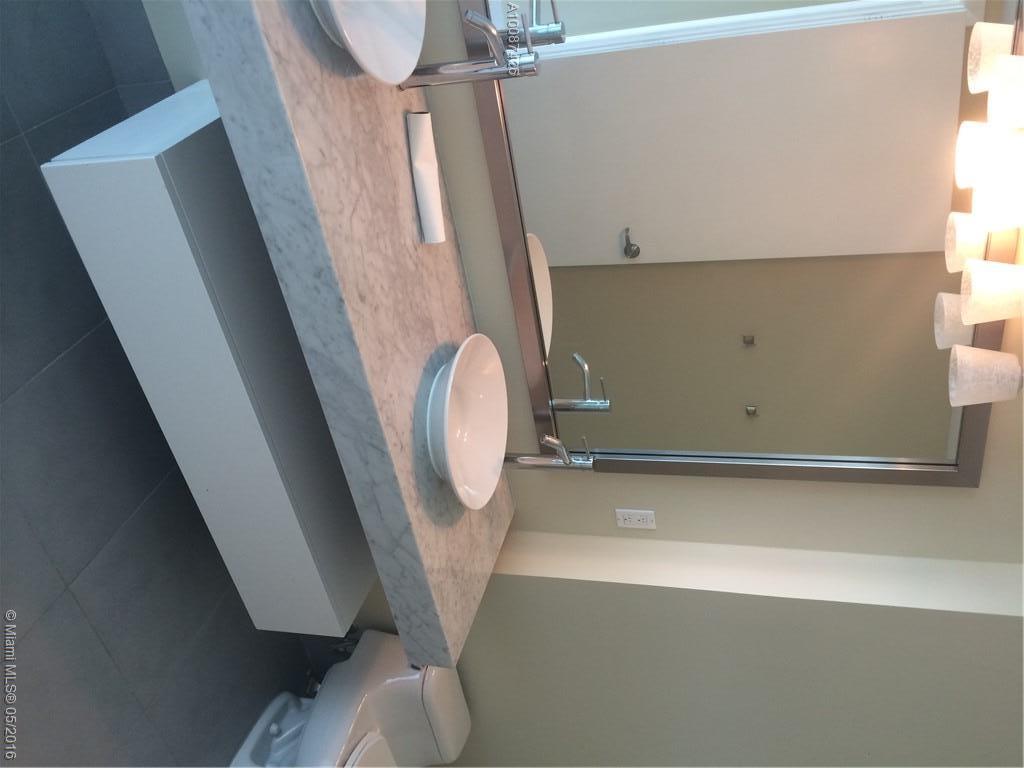 92 Southwest 3rd Street, Unit 2803 Miami, FL 33130 - Photo 6 of 11