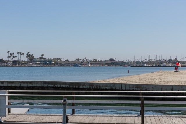 $700,000 | 80 62nd Place, Unit 2A, Long Beach, CA 90803