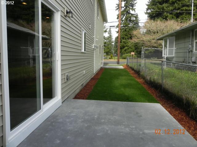 426 Northeast 141st Place Portland, OR 97230 - Photo 15 of 15