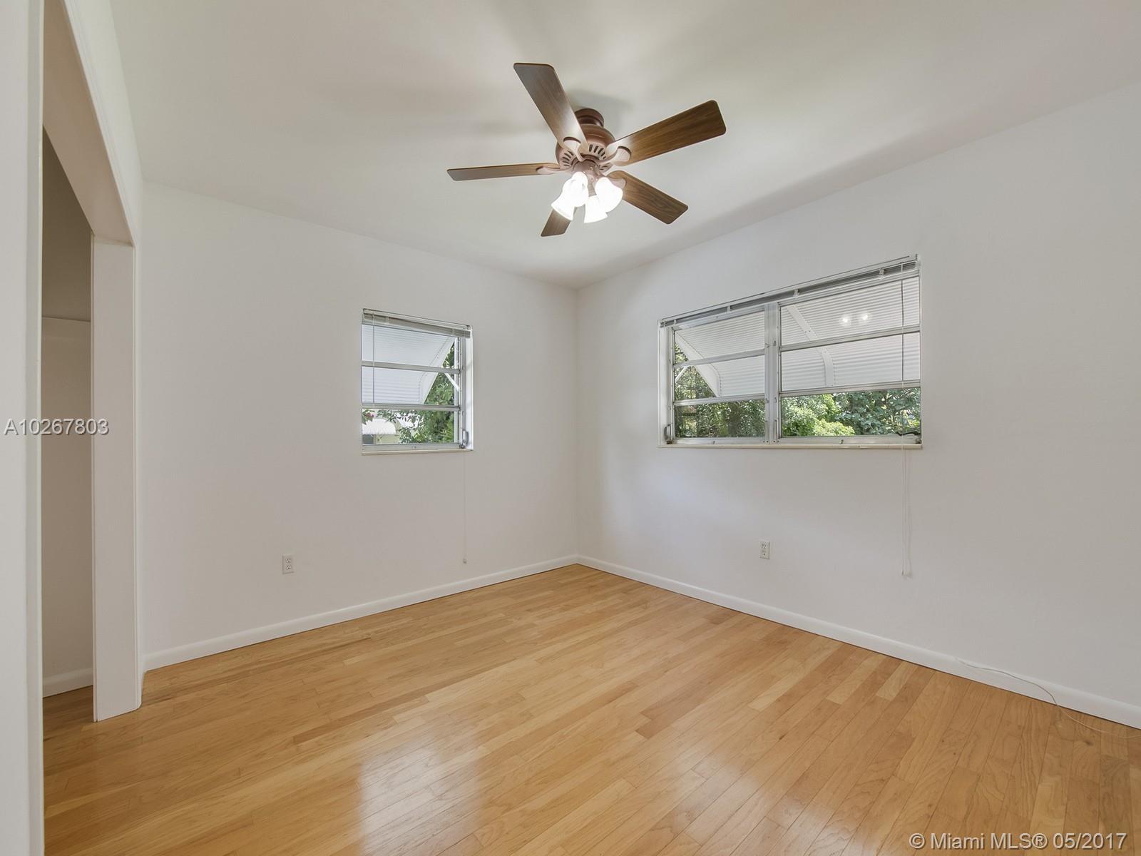 6090 Southwest 29th Street Miami, FL 33155 - Photo 9 of 14