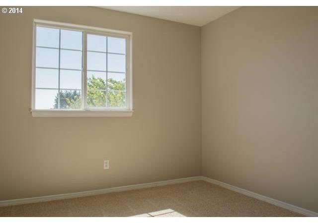11007 Rees Street Northeast Donald, OR 97020 - Photo 11 of 16