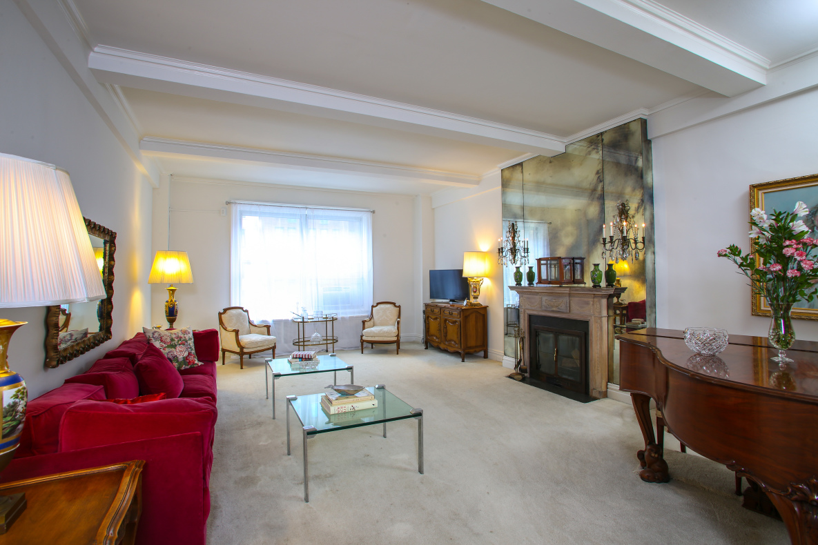 1111 Park Avenue, Unit 8A Manhattan, NY 10128 - Photo 2 of 20