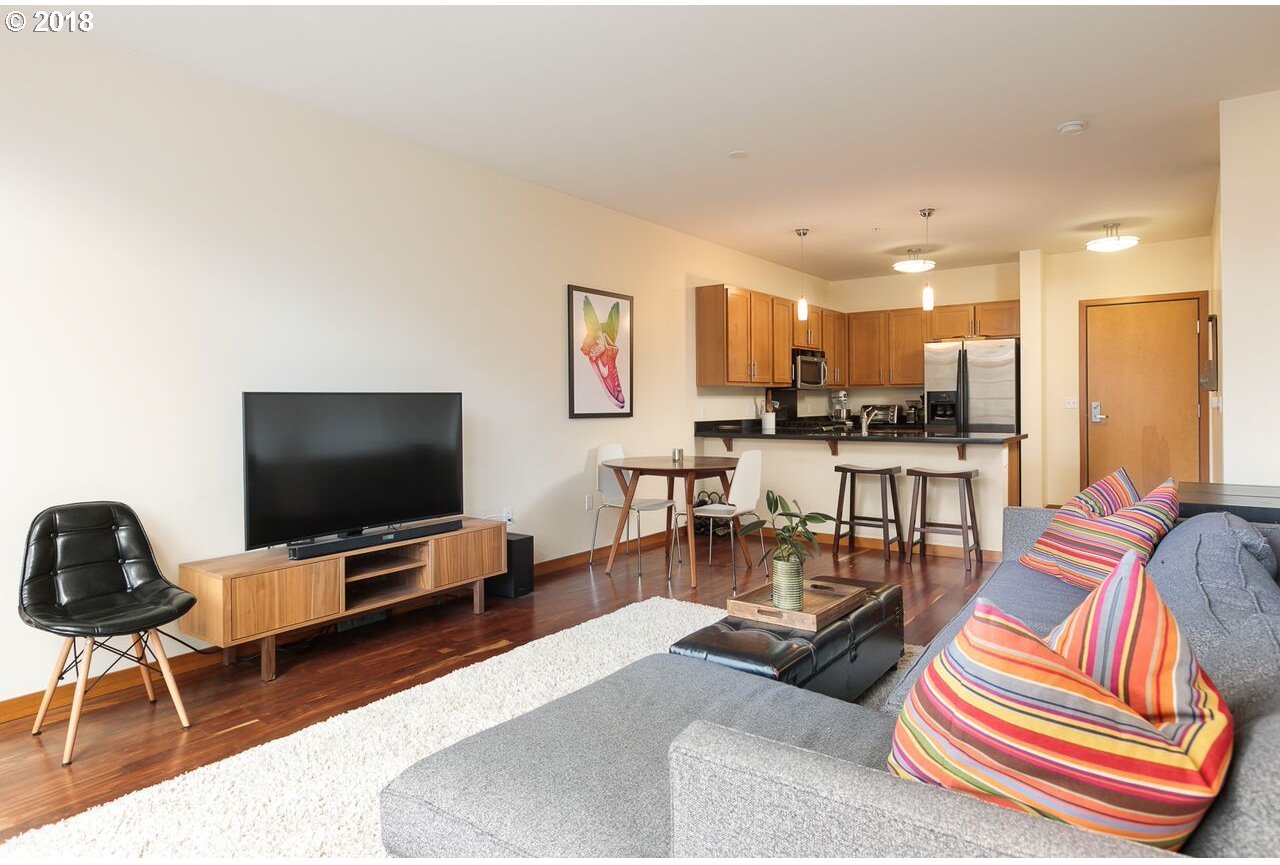 2335 Northwest Raleigh Street, Unit 331 Portland, OR 97210 - Photo 7 of 19 Gallery Image 7