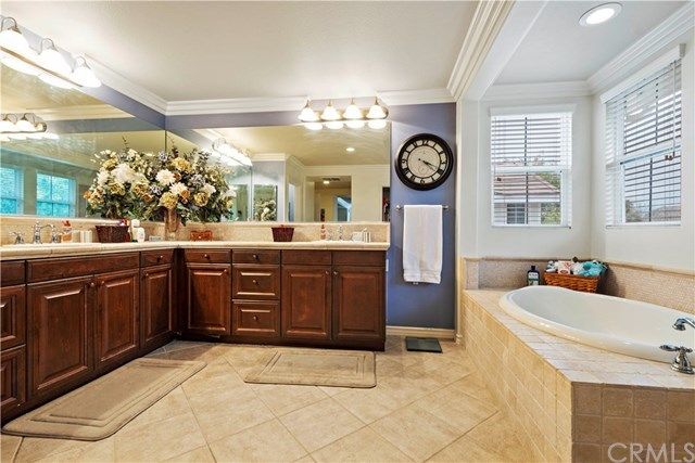 $1,000,000 | 8 St Giles Court, Ladera Ranch, CA 92694