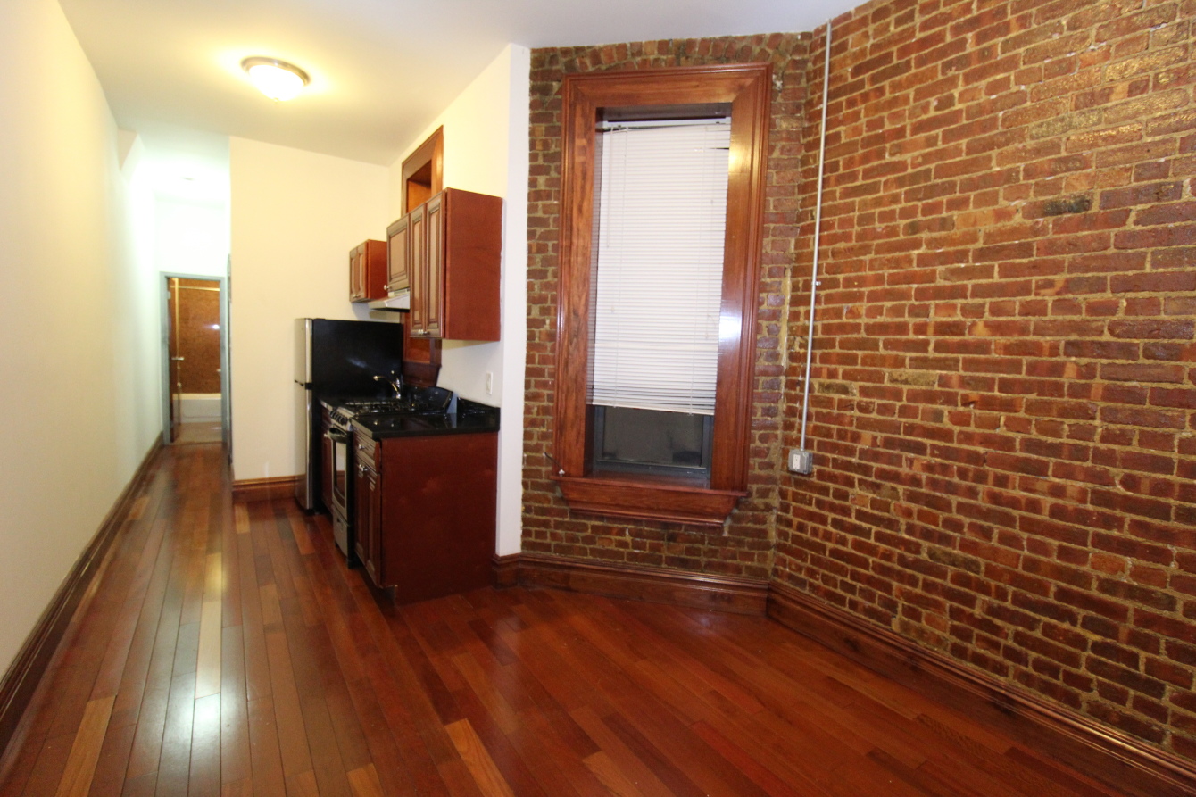 114 East 97th Street, Unit 1W Manhattan, NY 10128 - Photo 1 of 9