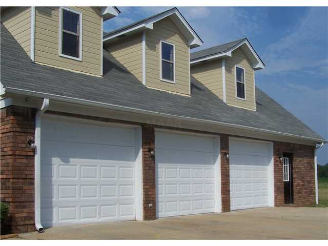 8212 Deadfall Road Millington, TN 38053 - Photo 3 of 10