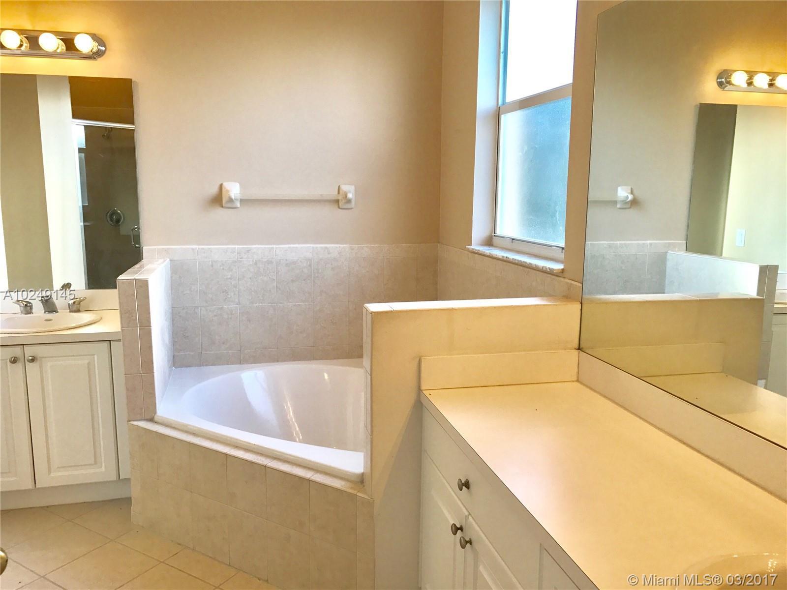 876 Southwest 154th Path Miami, FL 33194 - Photo 4 of 13 Gallery Image 4