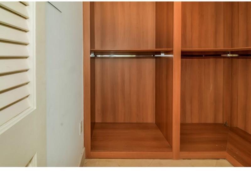 218 Southeast 14th Street, Unit 807 Miami, FL 33131 - Photo 12 of 35