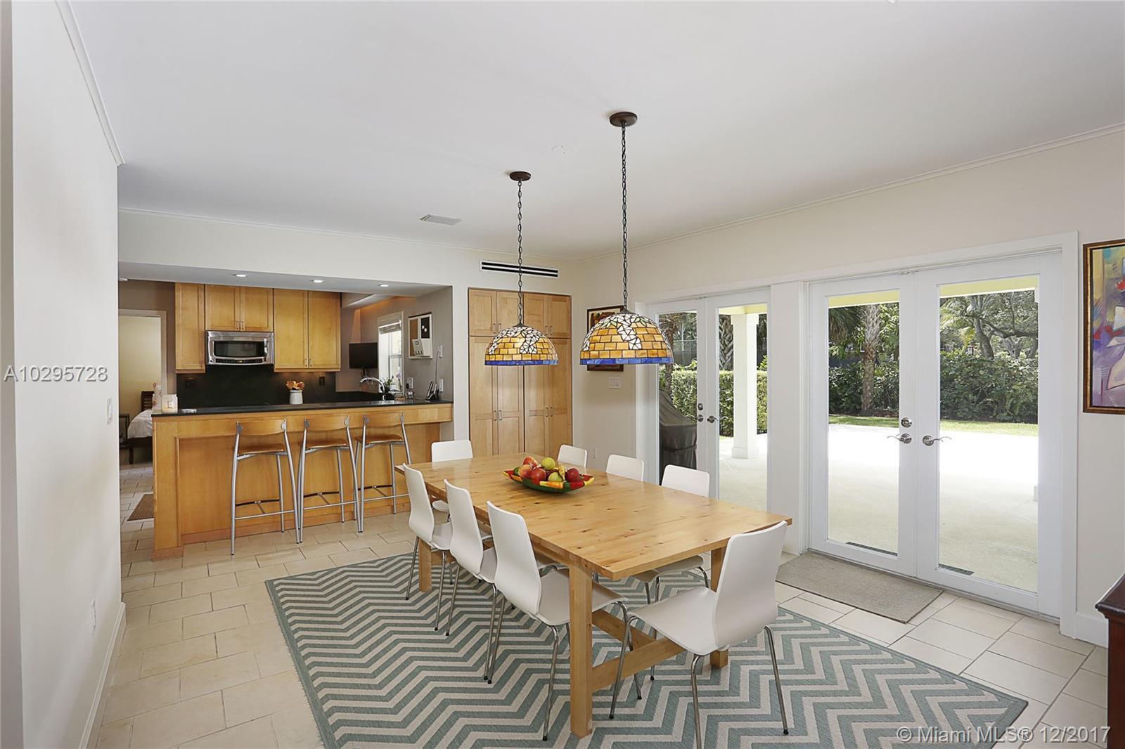5845 Southwest 99th Terrace Pinecrest, FL 33156 - Photo 12 of 36 Gallery Image 12