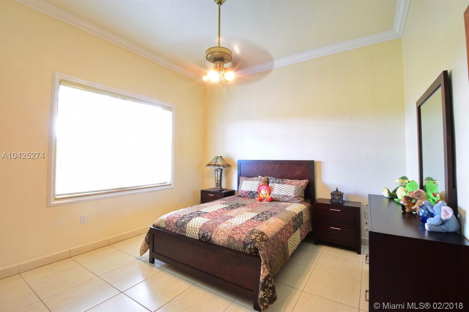 6120 Southwest 185th Way Southwest Ranches, FL 33331 - Photo 13 of 44