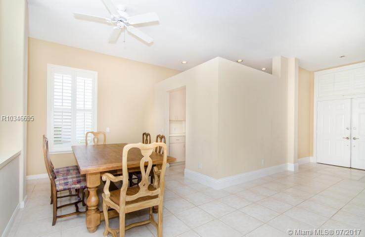 249 Hampton Place Jupiter, FL 33458 - Photo 11 of 28 Gallery Image 11