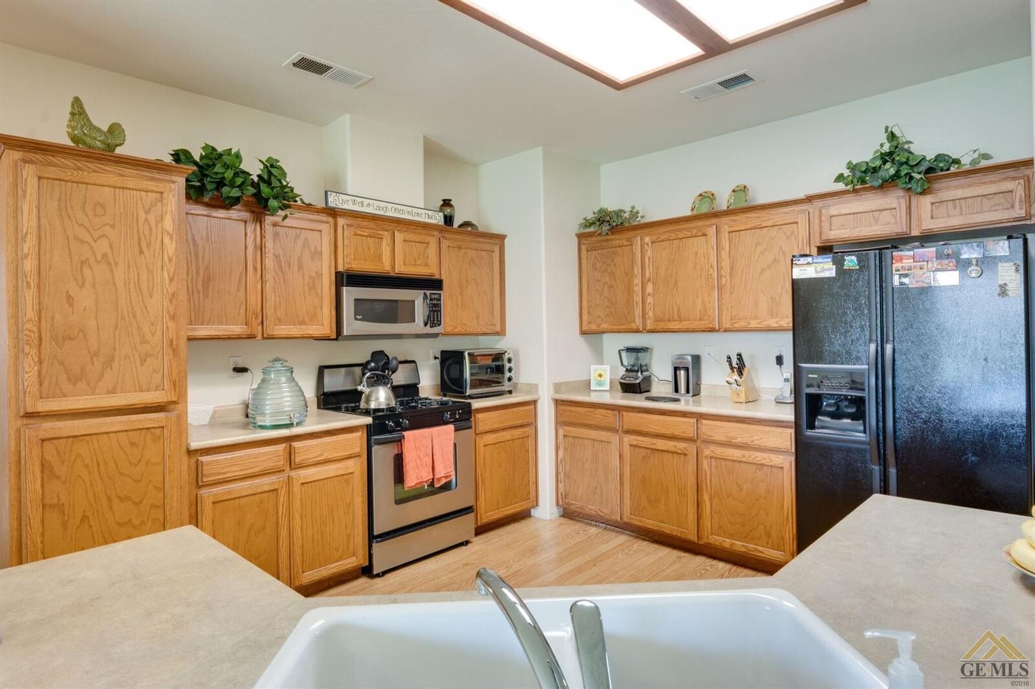 11503 Revolution Road Bakersfield, CA 93312 - Photo 9 of 28 Gallery Image 9