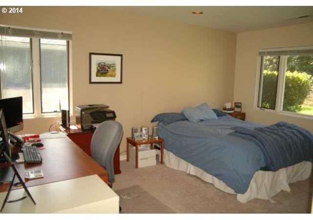 13625 Southwest Bull Mountain Road Tigard, OR 97224 - Photo 10 of 16 Gallery Image 10