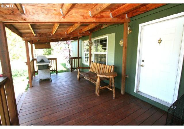 161 McGowan Road Lyle, WA 98635 - Photo 3 of 16 Gallery Image 3