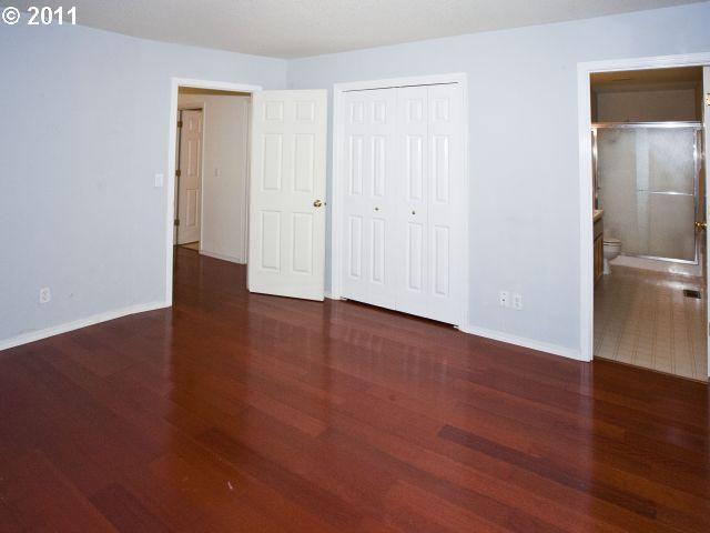 10389 Southwest Riley Court Beaverton, OR 97005 - Photo 12 of 15 Gallery Image 12