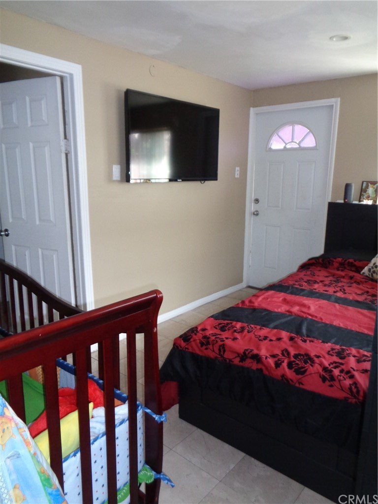 1663 South Rimpau Boulevard Los Angeles, CA 90019 - Photo 15 of 22