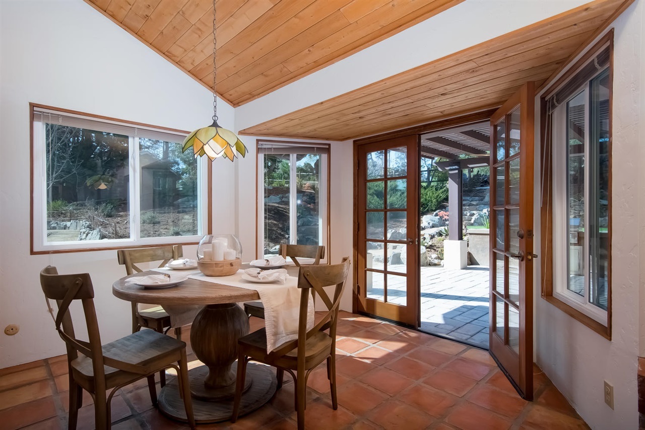 648 Lucylle Lane Encinitas, CA 92024 - Photo 13 of 25