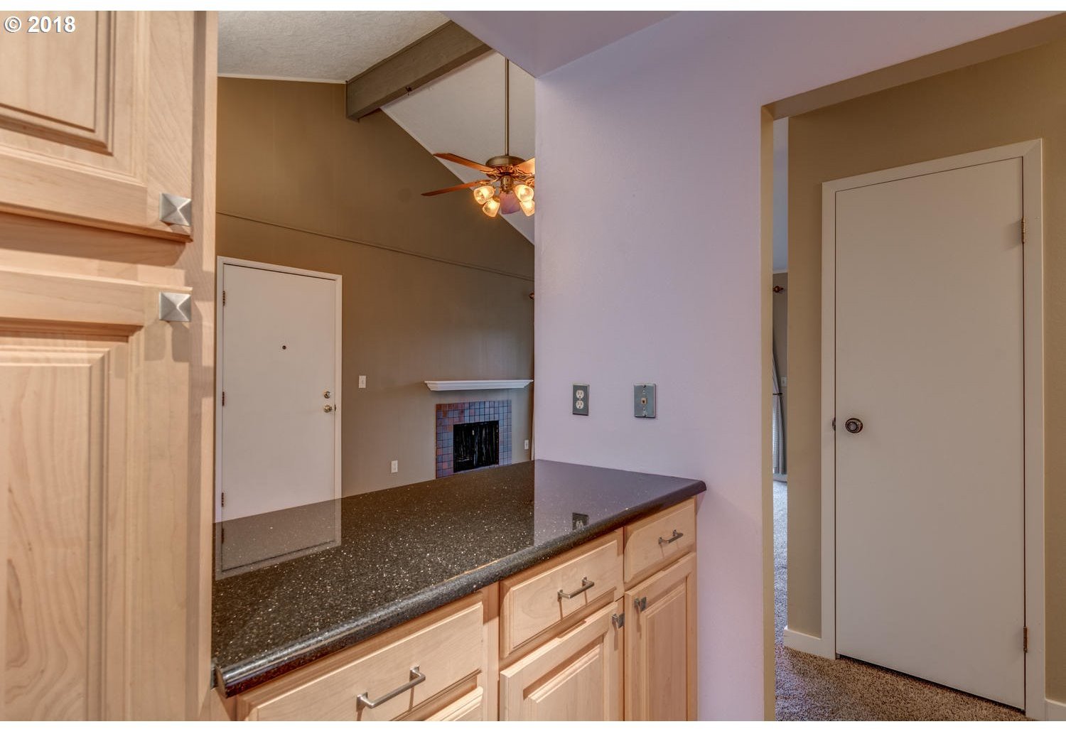 7704 Southwest Barnes Road, Unit B Portland, OR 97225 - Photo 13 of 32 Gallery Image 13