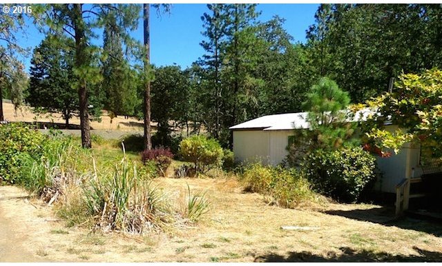 1332 Doerner Road Roseburg, OR 97471 - Photo 15 of 27