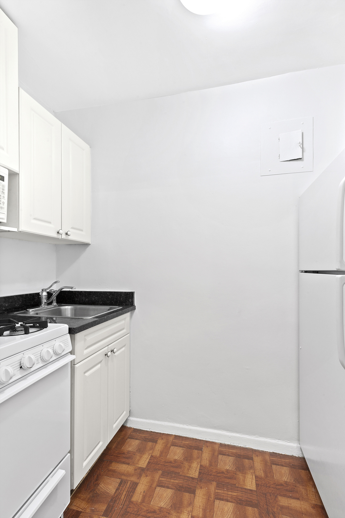 211 East 53rd Street, Unit 10A Manhattan, NY 10022 - Photo 6 of 6