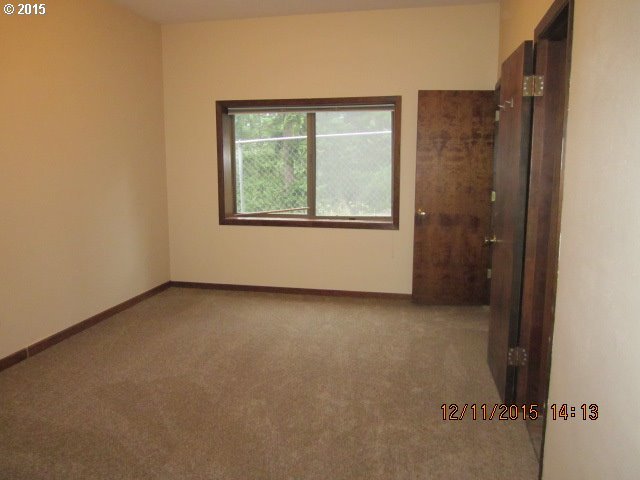 5240 Vitae Springs Road South Salem, OR 97306 - Photo 18 of 21