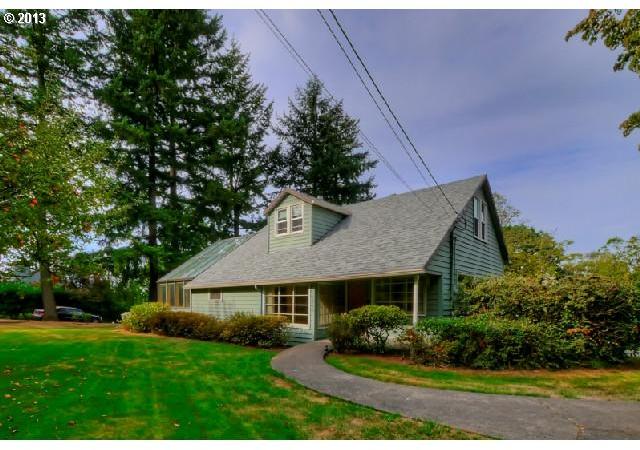2006 Southwest Sunset Boulevard Portland, OR 97239 - Photo 1 of 14 Gallery Image 1
