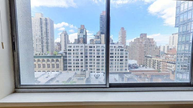 353 East 72nd Street, Unit 11D Manhattan, NY 10021 - Photo 6 of 12