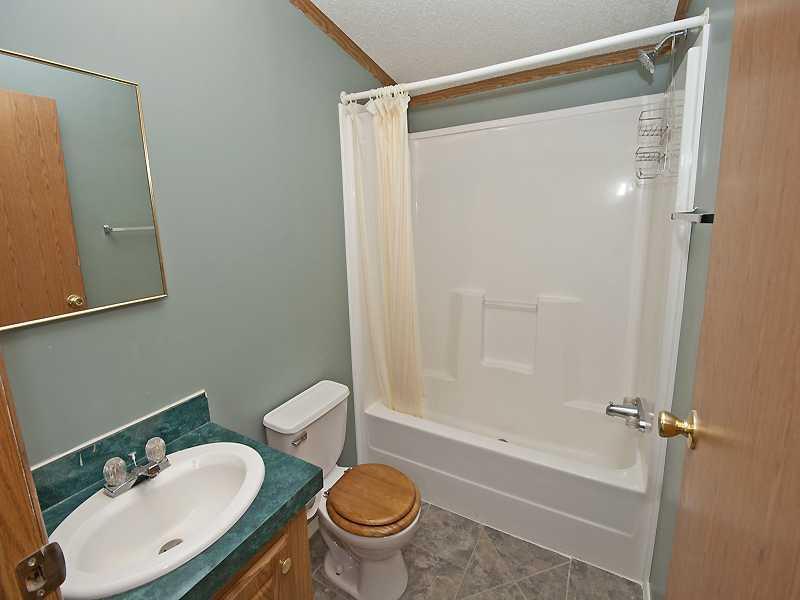 489 Sandy Hill Road Valencia, PA 16059 - Photo 17 of 25 Gallery Image 17