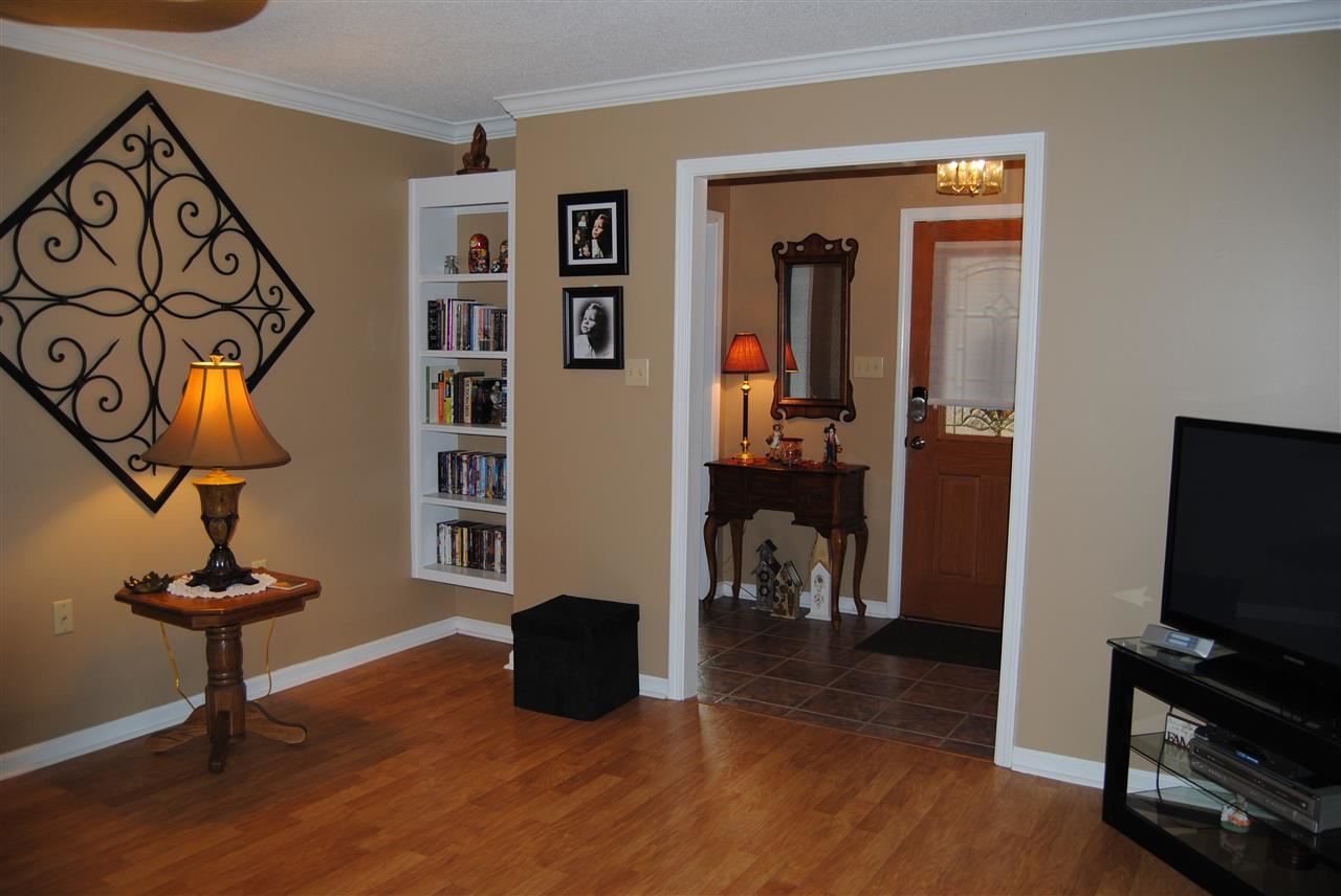 335 Ridgeway Lane Millington, TN 38053 - Photo 4 of 24 Gallery Image 4