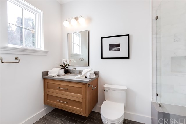 4525 Libbit Avenue Encino, CA 91436 - Photo 46 of 65