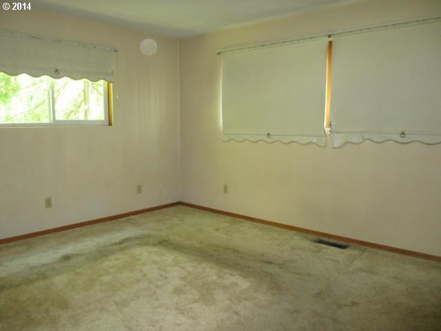 2102 Cascade Way Longview, WA 98632 - Photo 8 of 13 Gallery Image 8
