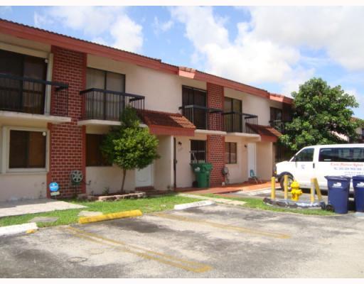 1811 Southwest 107th Avenue, Unit 2305 Miami, FL 33165 - Photo 2 of 7