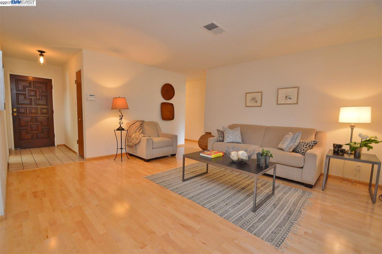429 Coral Reef Road Alameda, CA 94501 - Photo 1 of 1 Gallery Image 1