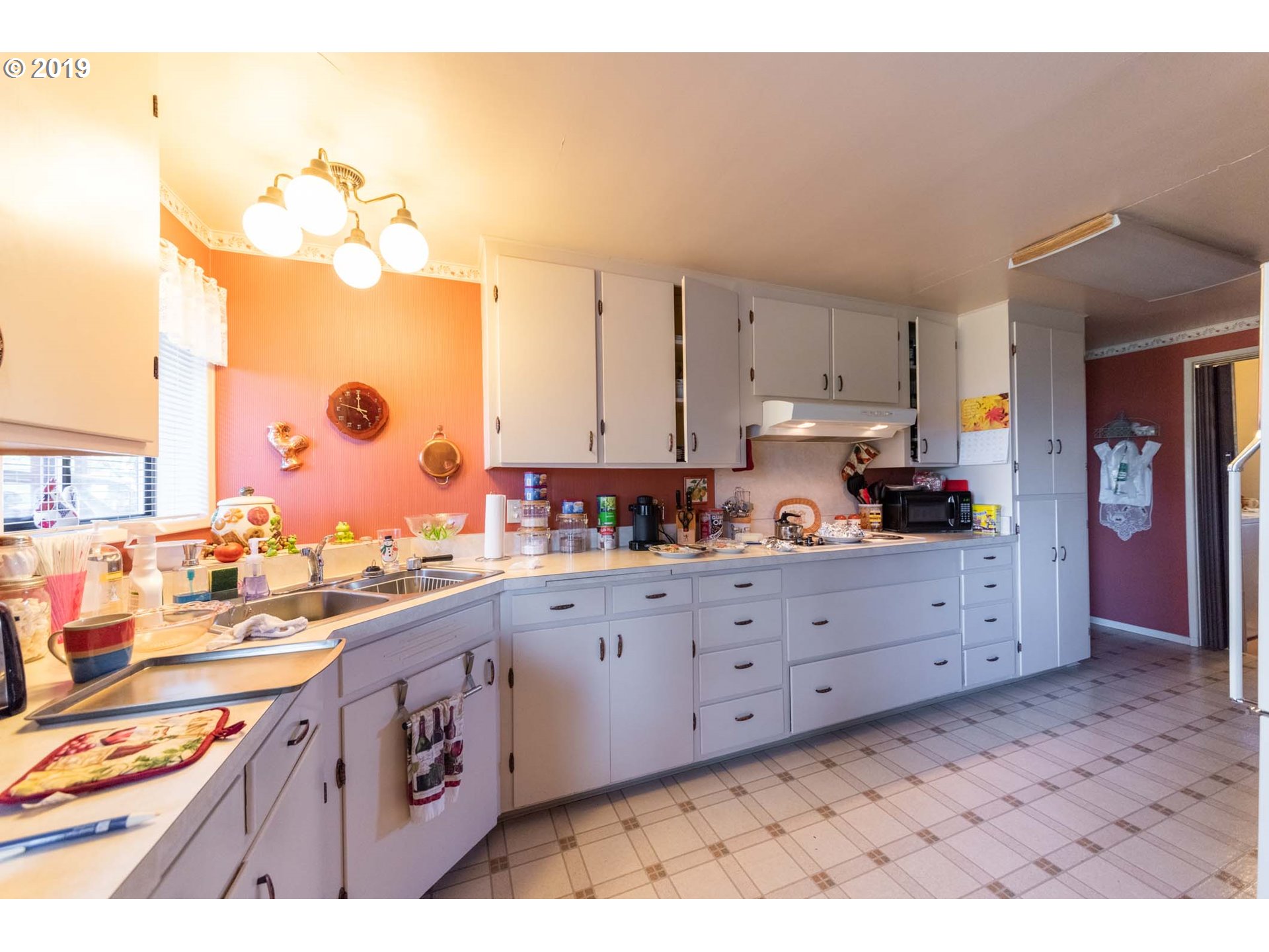 3830 Stewart Road Eugene, OR 97402 - Photo 6 of 15 Gallery Image 6