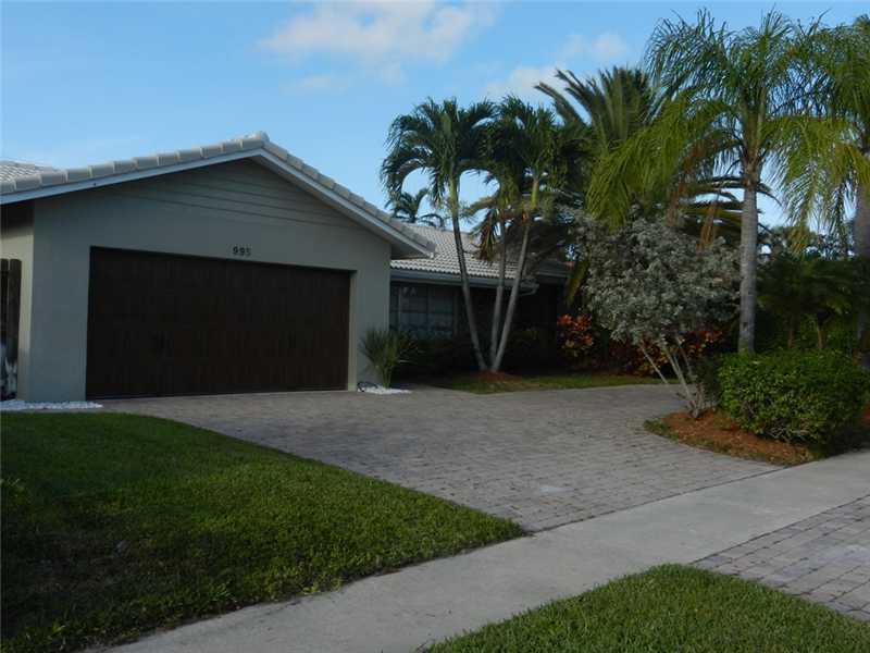 995 Southwest 13th Drive Boca Raton, FL 33486 - Photo 4 of 35