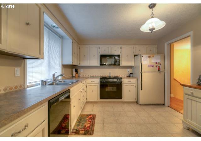 8700 Skyline Road South Salem, OR 97306 - Photo 6 of 16 Gallery Image 6