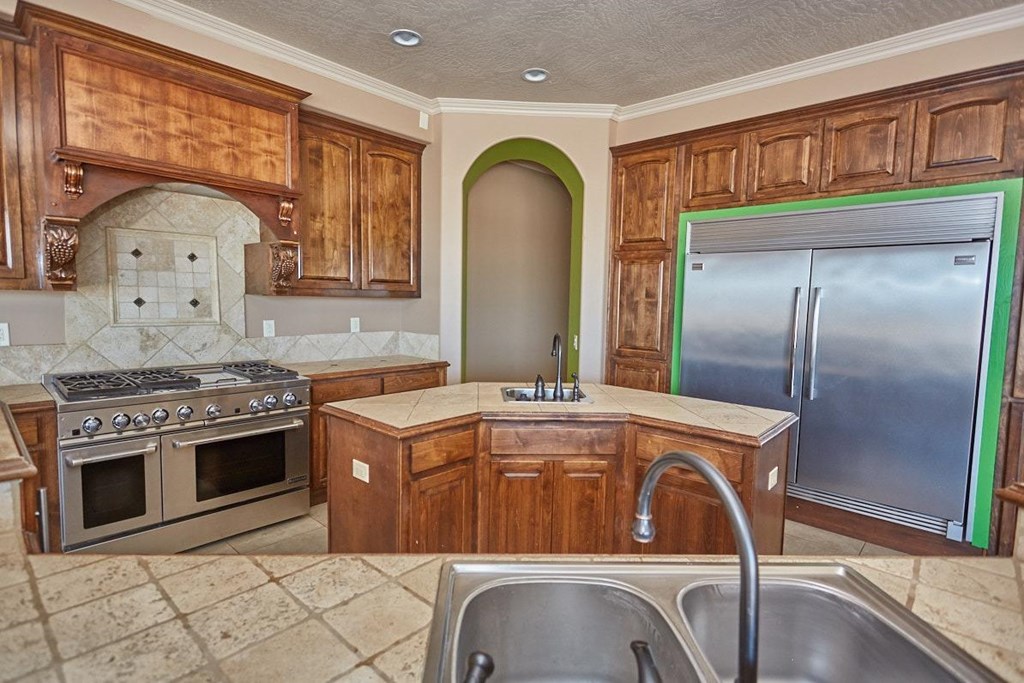 12914 La Cresta Drive Apple Valley, CA 92308 - Photo 5 of 18