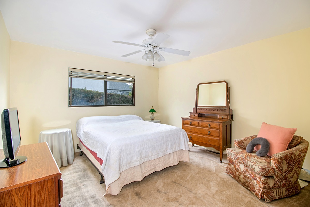 1677 Burgundy Road Encinitas, CA 92024 - Photo 22 of 25