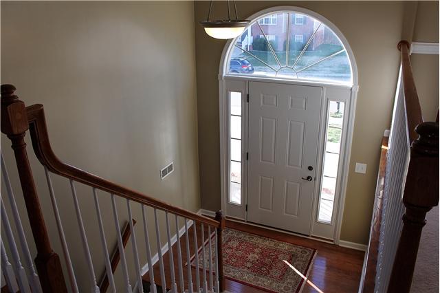 736 Winding Bluff Way Clarksville, TN 37040 - Photo 2 of 16 Inviting Hardwood Entry