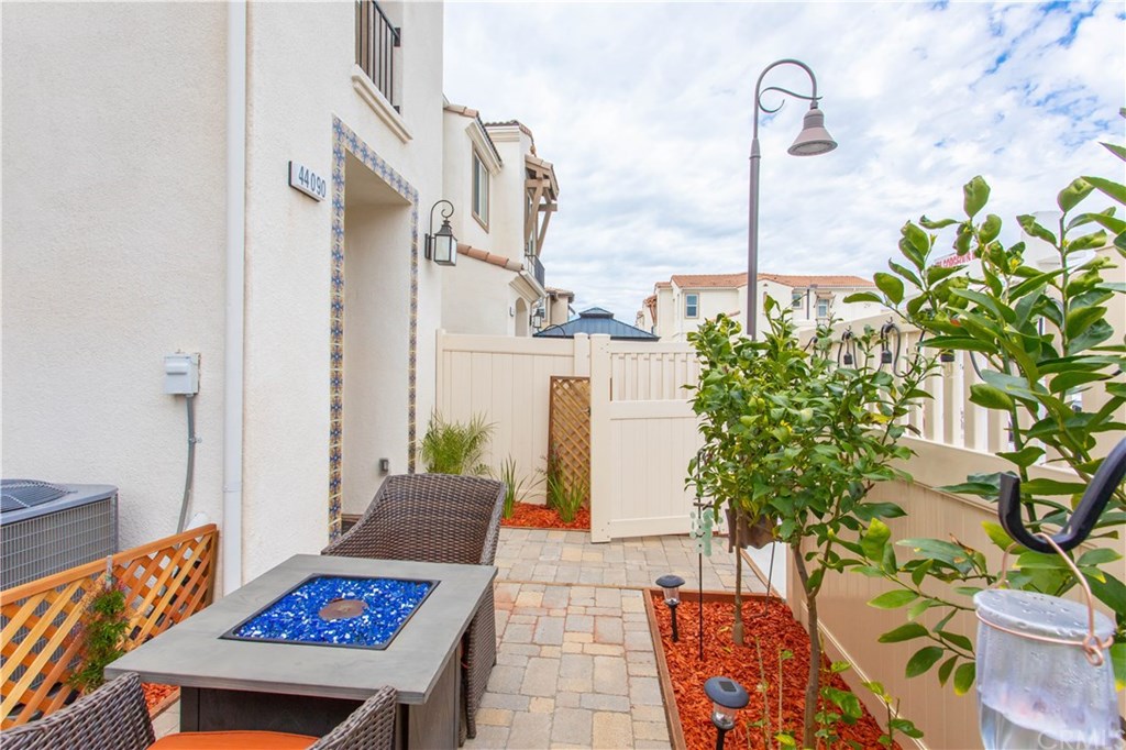 44090 Calle Luz Temecula, CA 92592 - Photo 5 of 39