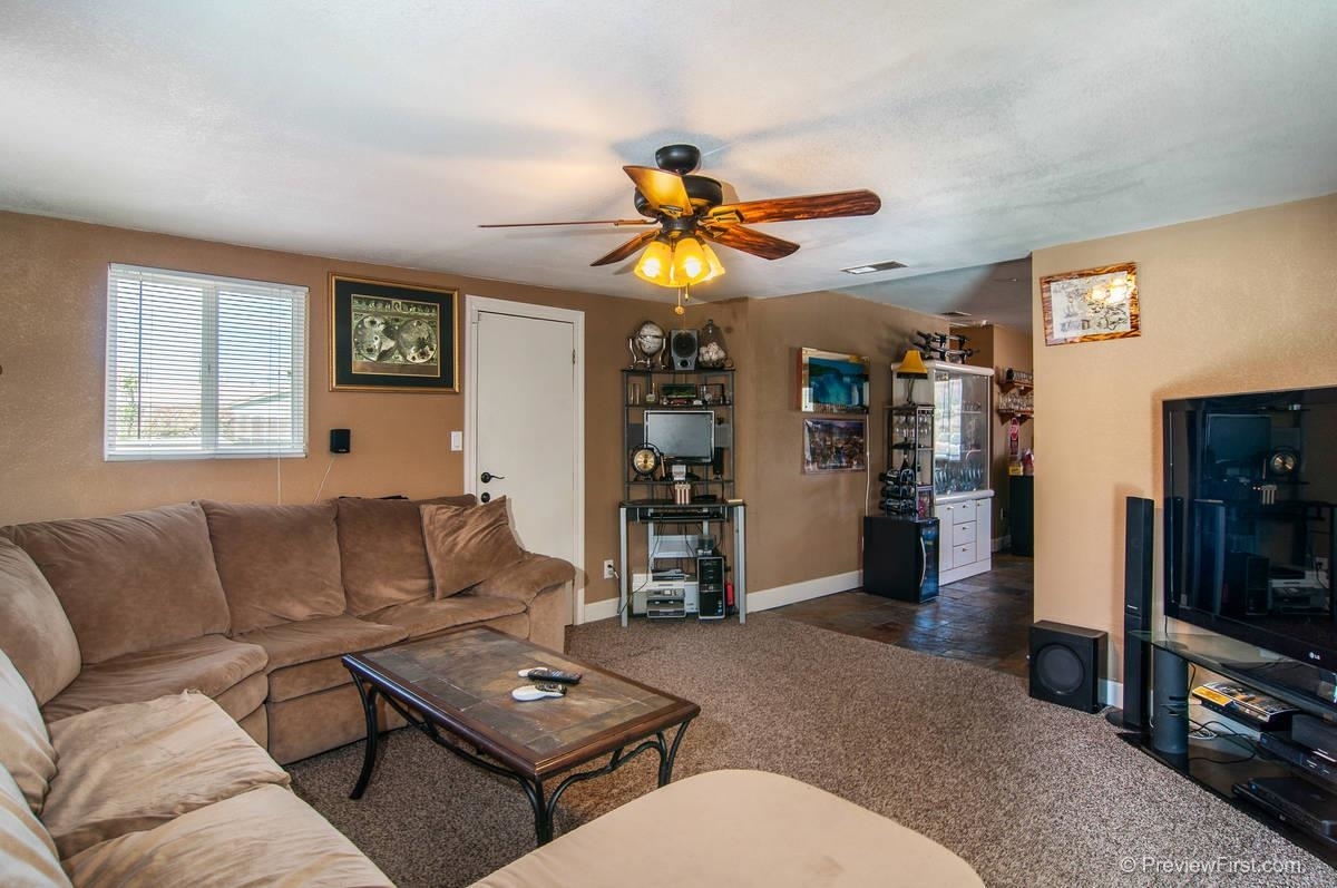434 Osage Street Spring Valley, CA 91977 - Photo 8 of 23 Gallery Image 8