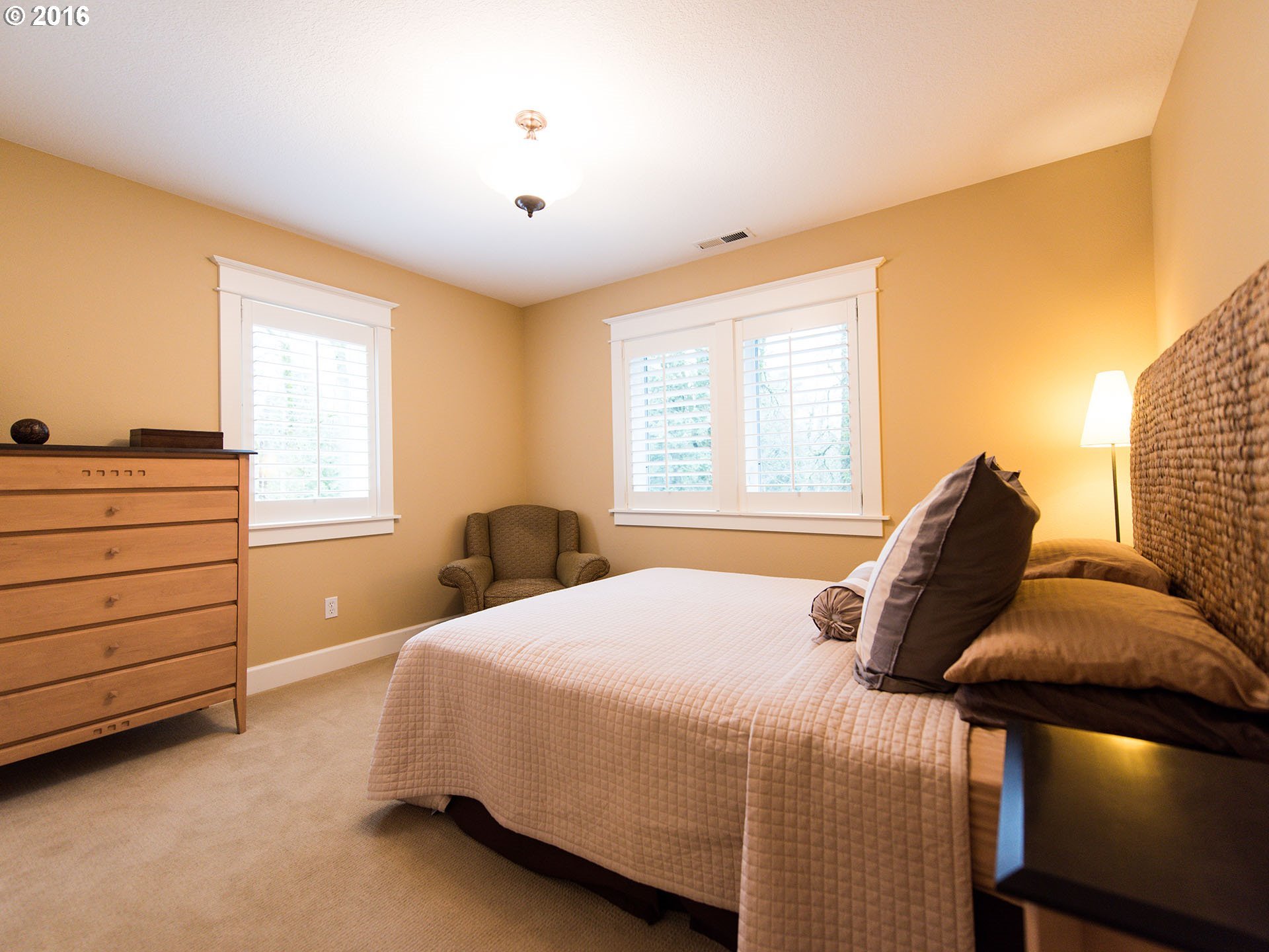 4913 Southwest Barnes Road Portland, OR 97221 - Photo 22 of 32